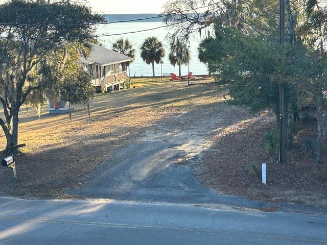 3687 Princess Pond Road, Summerton, SC 29148