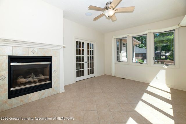16677 Peacock Road, Haslett, MI 48840