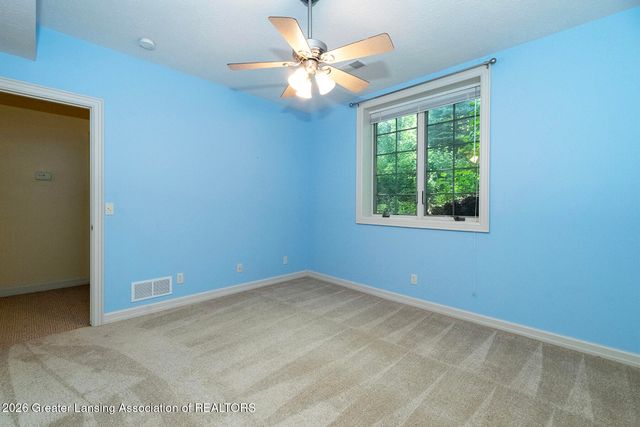 16677 Peacock Road, Haslett, MI 48840
