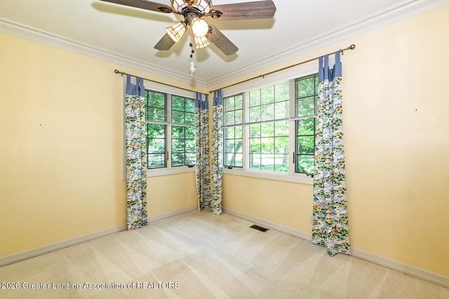 16677 Peacock Road, Haslett, MI 48840