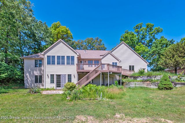 16677 Peacock Road, Haslett, MI 48840