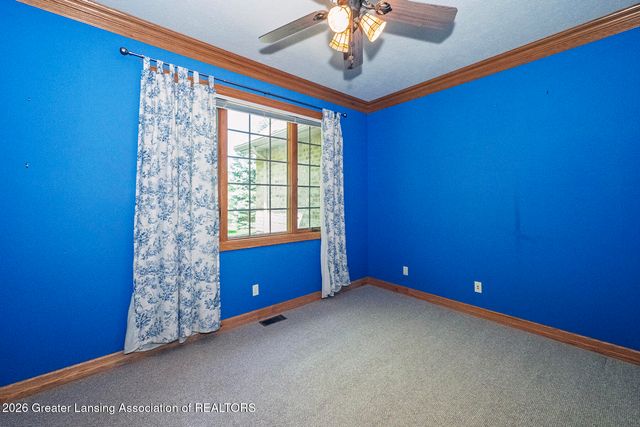 16677 Peacock Road, Haslett, MI 48840
