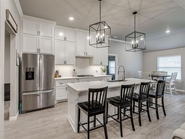 713 Red River Drive, Yukon, OK 73099