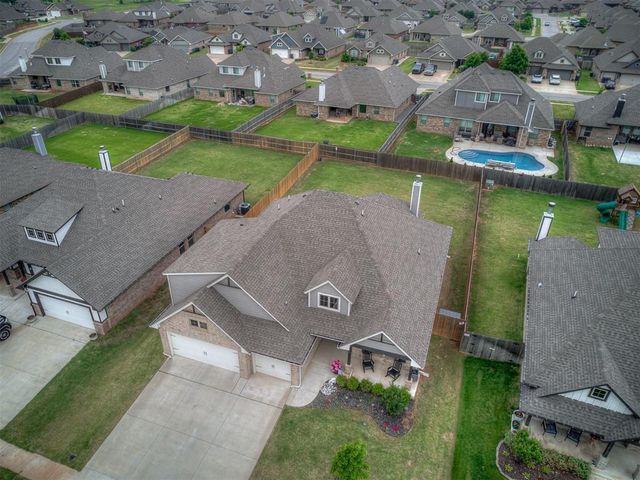 713 Red River Drive, Yukon, OK 73099
