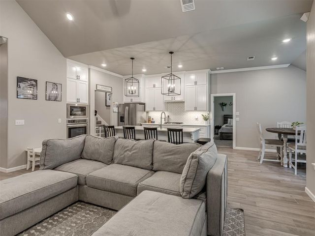 713 Red River Drive, Yukon, OK 73099