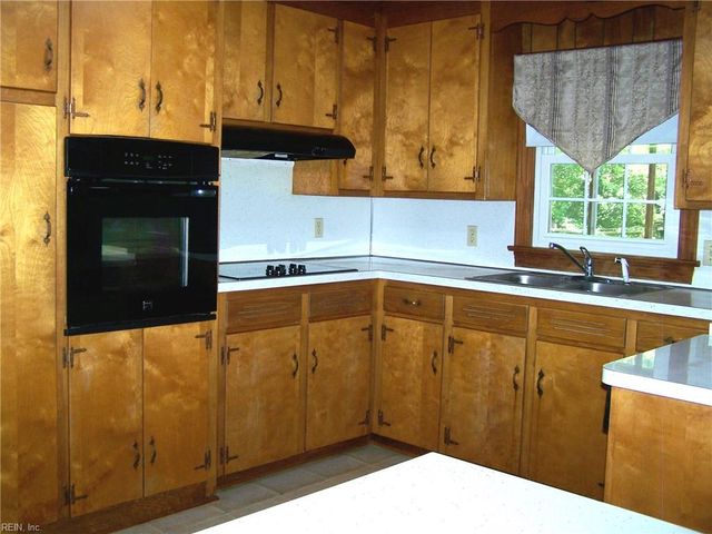 128 Verna ST, Franklin, VA 23851