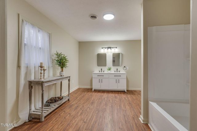 621 San Antonio Drive, Bristol, TN 37620