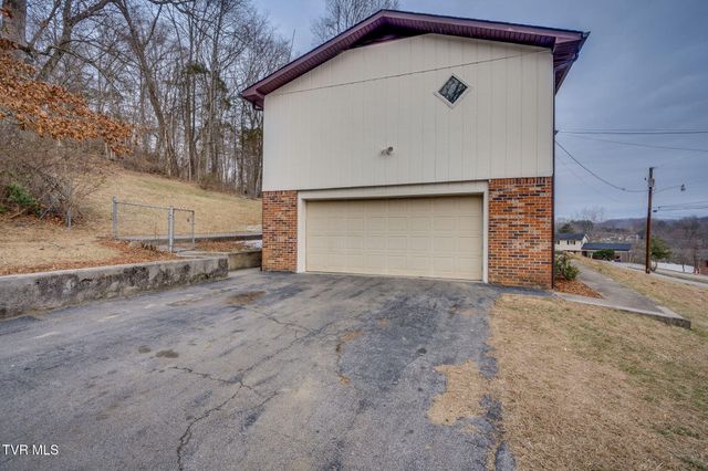 621 San Antonio Drive, Bristol, TN 37620