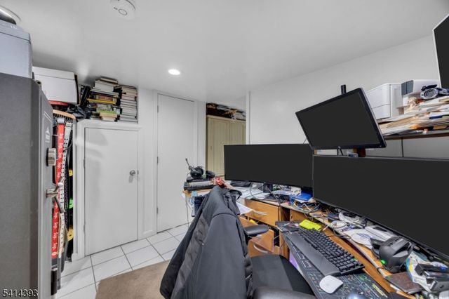 321 Sherwood Rd, Union Twp., NJ 07083