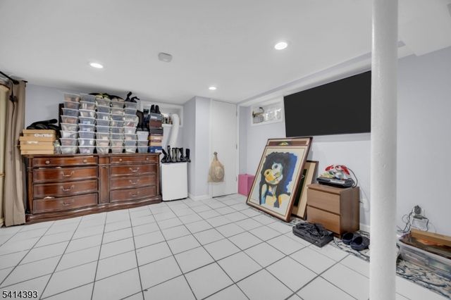 321 Sherwood Rd, Union Twp., NJ 07083