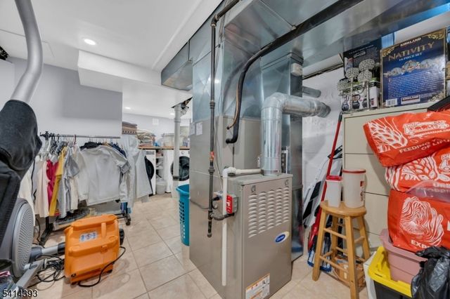 321 Sherwood Rd, Union Twp., NJ 07083