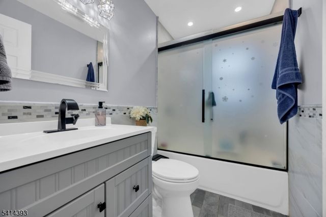 321 Sherwood Rd, Union Twp., NJ 07083