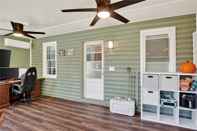 594 Whitestown Rd, Twp Of But Sw, PA 16001