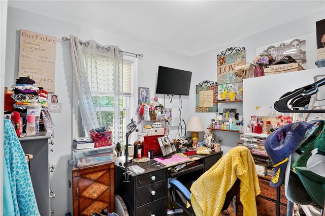 594 Whitestown Rd, Twp Of But Sw, PA 16001