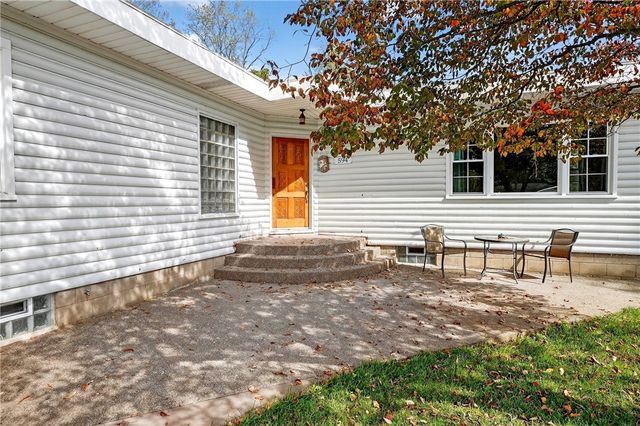 594 Whitestown Rd, Twp Of But Sw, PA 16001