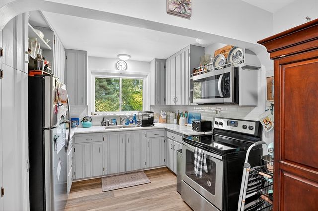 594 Whitestown Rd, Twp Of But Sw, PA 16001