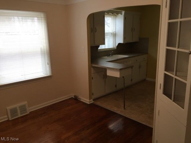 3741 Monticello Boulevard, Cleveland Heights, OH 44121