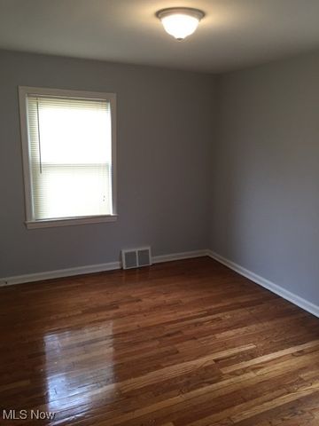 3741 Monticello Boulevard, Cleveland Heights, OH 44121