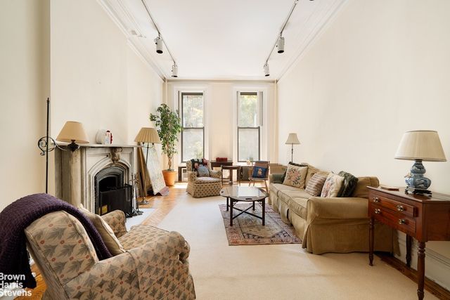 345 E 84TH Street, New York City, NY 10028