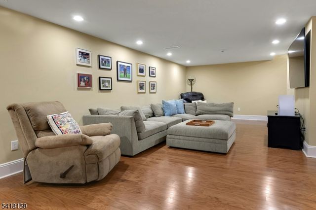 6 Prudence Ln, Mendham Twp., NJ 07960