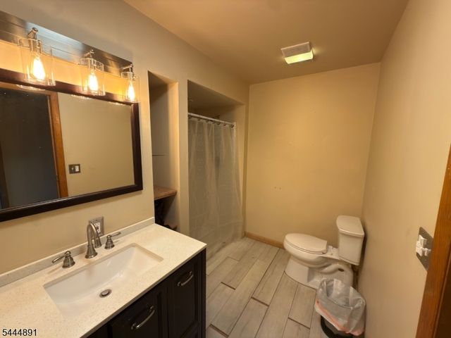 24 Beardslee Rd, Millstone Boro, NJ 08844