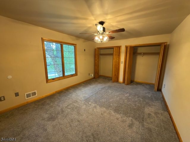 24 Beardslee Rd, Millstone Boro, NJ 08844