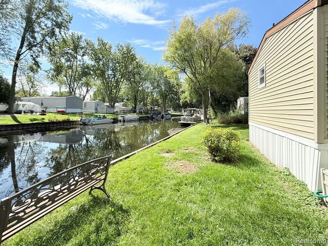 3026 Village Lane, Lot #63, Brooklyn, MI 49230