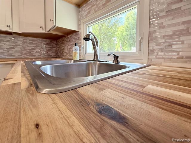 3026 Village Lane, Lot #63, Brooklyn, MI 49230