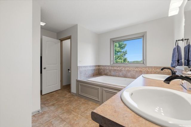 4107 SW Beechwood Street, Ankeny, IA 50023