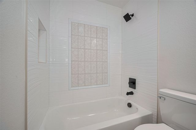 11706 Walden Road, Montgomery, TX 77356