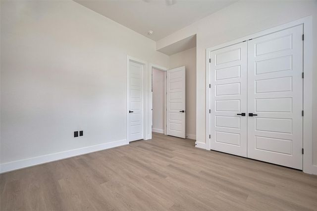 11706 Walden Road, Montgomery, TX 77356