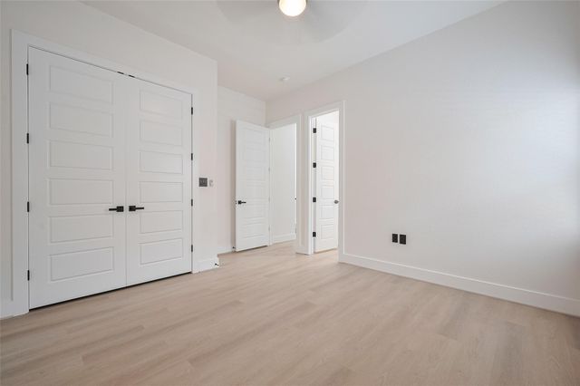 11706 Walden Road, Montgomery, TX 77356