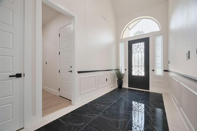 11706 Walden Road, Montgomery, TX 77356