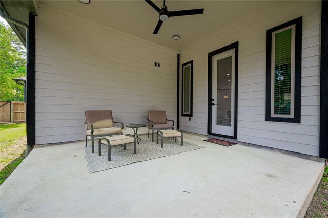 11706 Walden Road, Montgomery, TX 77356