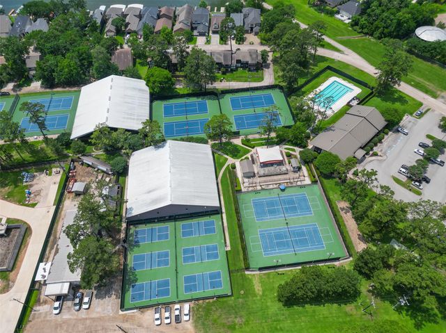 11706 Walden Road, Montgomery, TX 77356