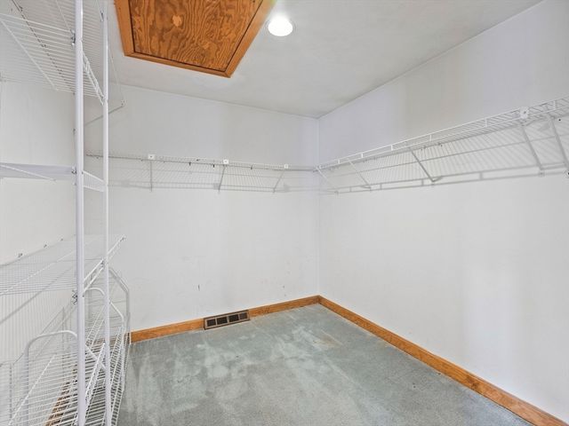 29 Bicentennial Way, Boxborough, MA 01719