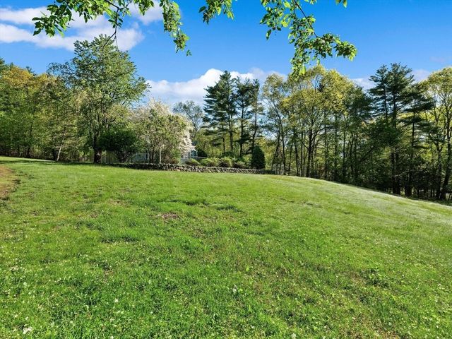 29 Bicentennial Way, Boxborough, MA 01719