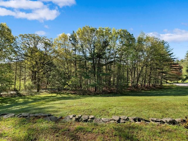29 Bicentennial Way, Boxborough, MA 01719