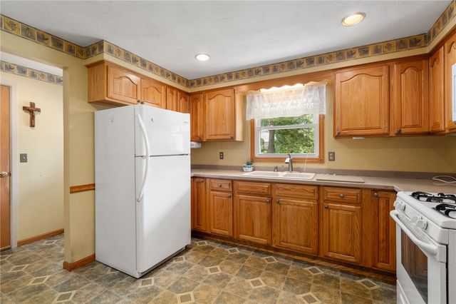 63 Pine Crest Drive, Woonsocket, RI 02895