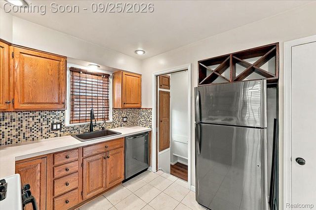 317 Walnut Avenue, Royal Oak, MI 48073