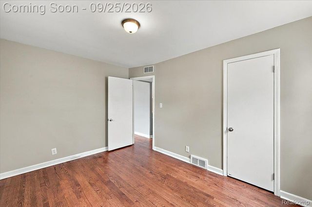 317 Walnut Avenue, Royal Oak, MI 48073