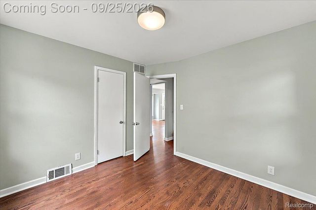 317 Walnut Avenue, Royal Oak, MI 48073