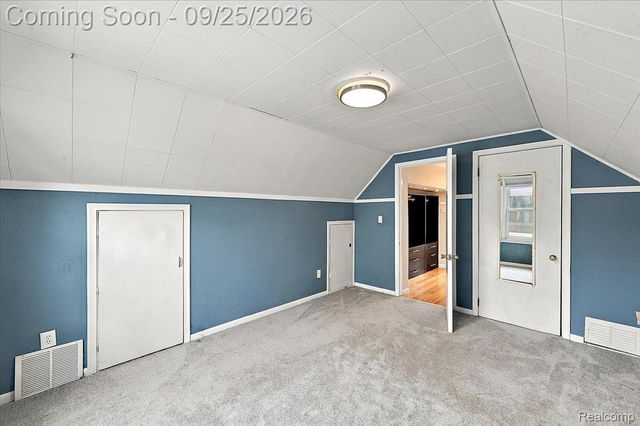 317 Walnut Avenue, Royal Oak, MI 48073