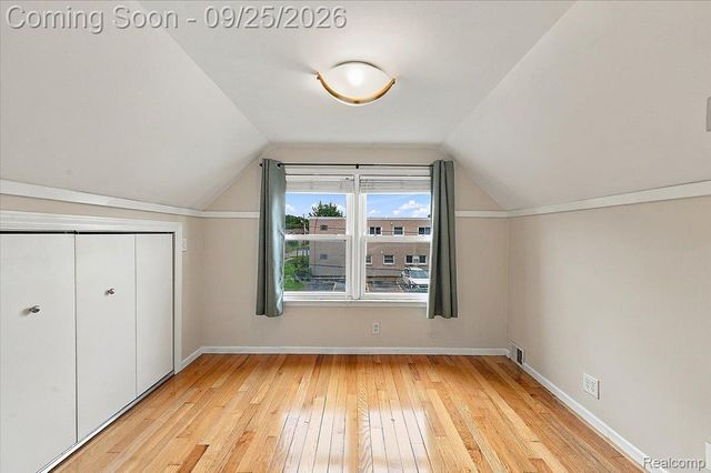 317 Walnut Avenue, Royal Oak, MI 48073