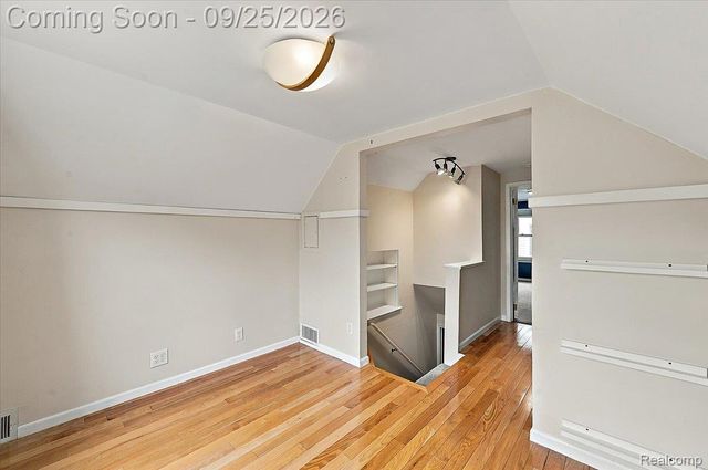317 Walnut Avenue, Royal Oak, MI 48073