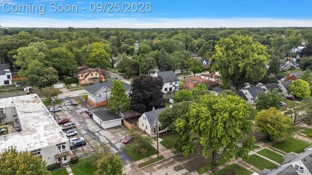 317 Walnut Avenue, Royal Oak, MI 48073