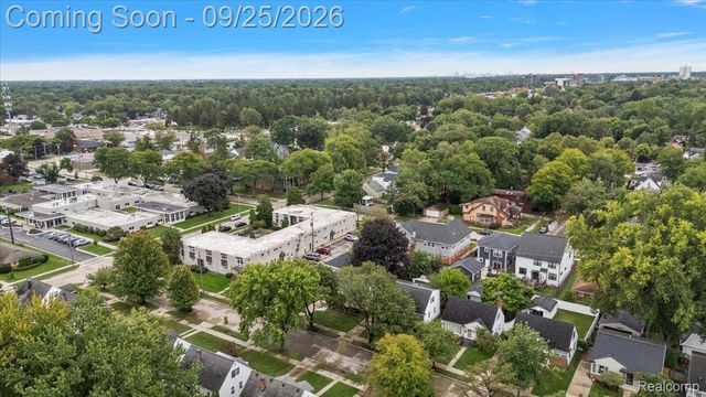 317 Walnut Avenue, Royal Oak, MI 48073