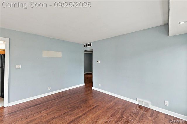 317 Walnut Avenue, Royal Oak, MI 48073