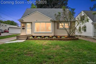 317 Walnut Avenue, Royal Oak, MI 48073
