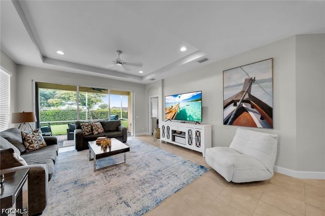 1309 Pamplico CT, Cape Coral, FL 33991